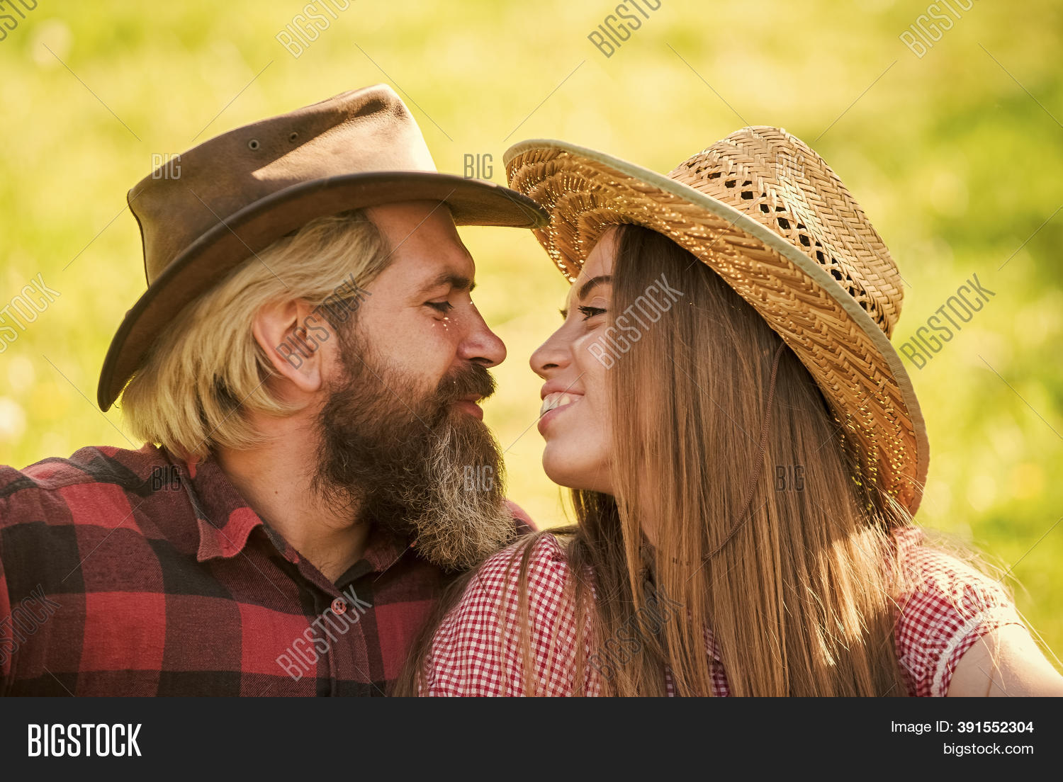EVALUATING LATIDATE - THE TRICK BENEFITS IN ADDITION TO DISADVANTAGES OF CYBER NET INTERNET DATING